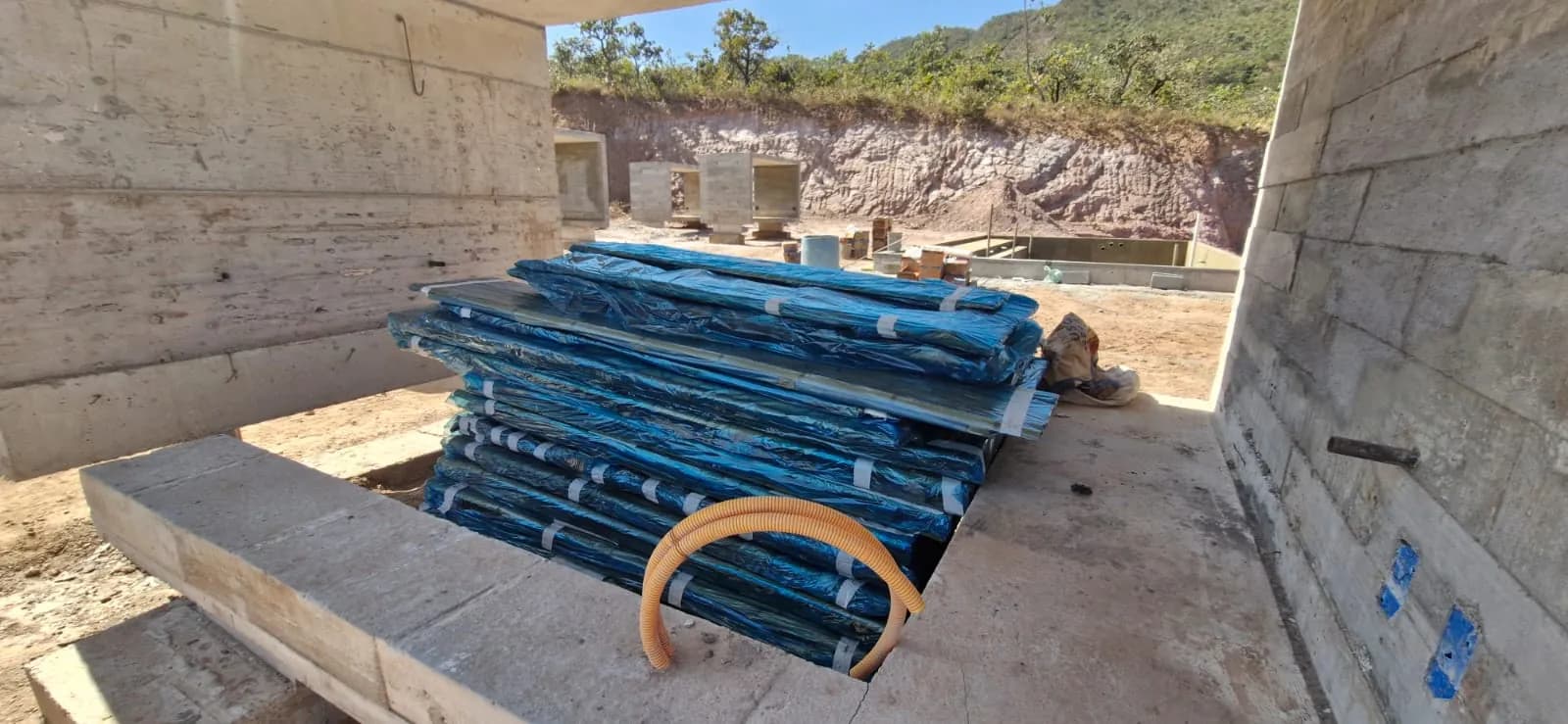Revestimento/brise de bambu da InCasa Residence — registro de obra.