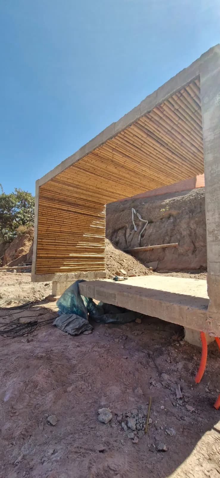 Revestimento/brise de bambu da InCasa Residence — registro de obra.