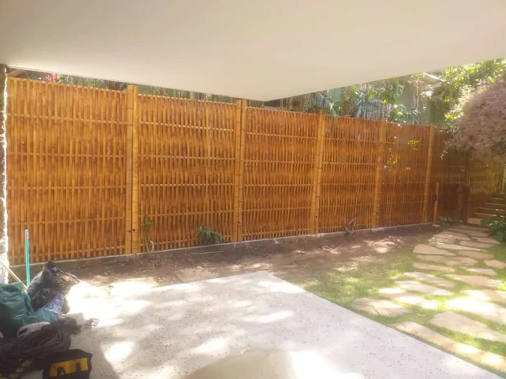 Revestimento de bambu da Casa da Praia da Feiticeira (MK27) — registro de obra.