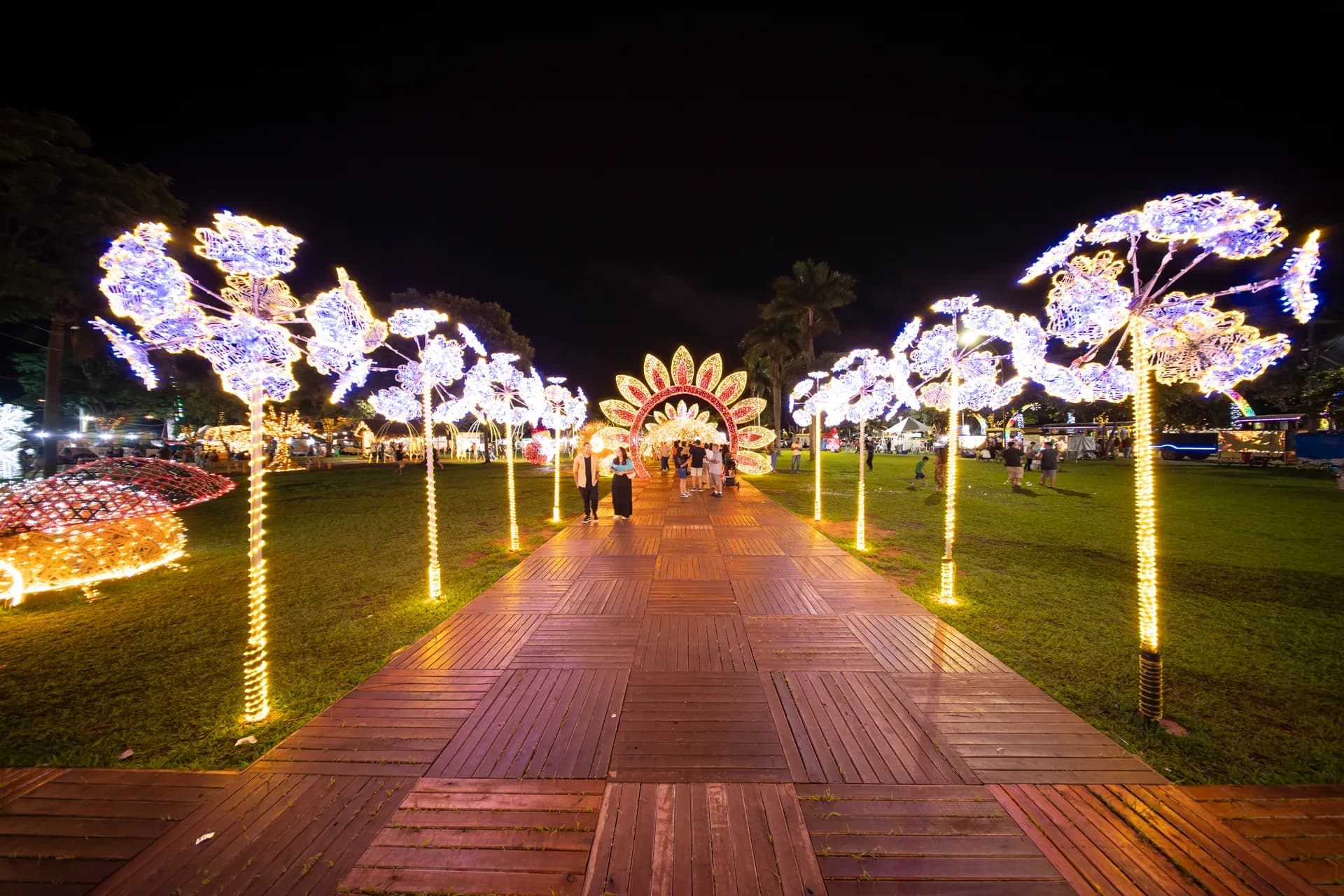 Maringá Encantada 2024 no Parque do Japão — foto 03.
