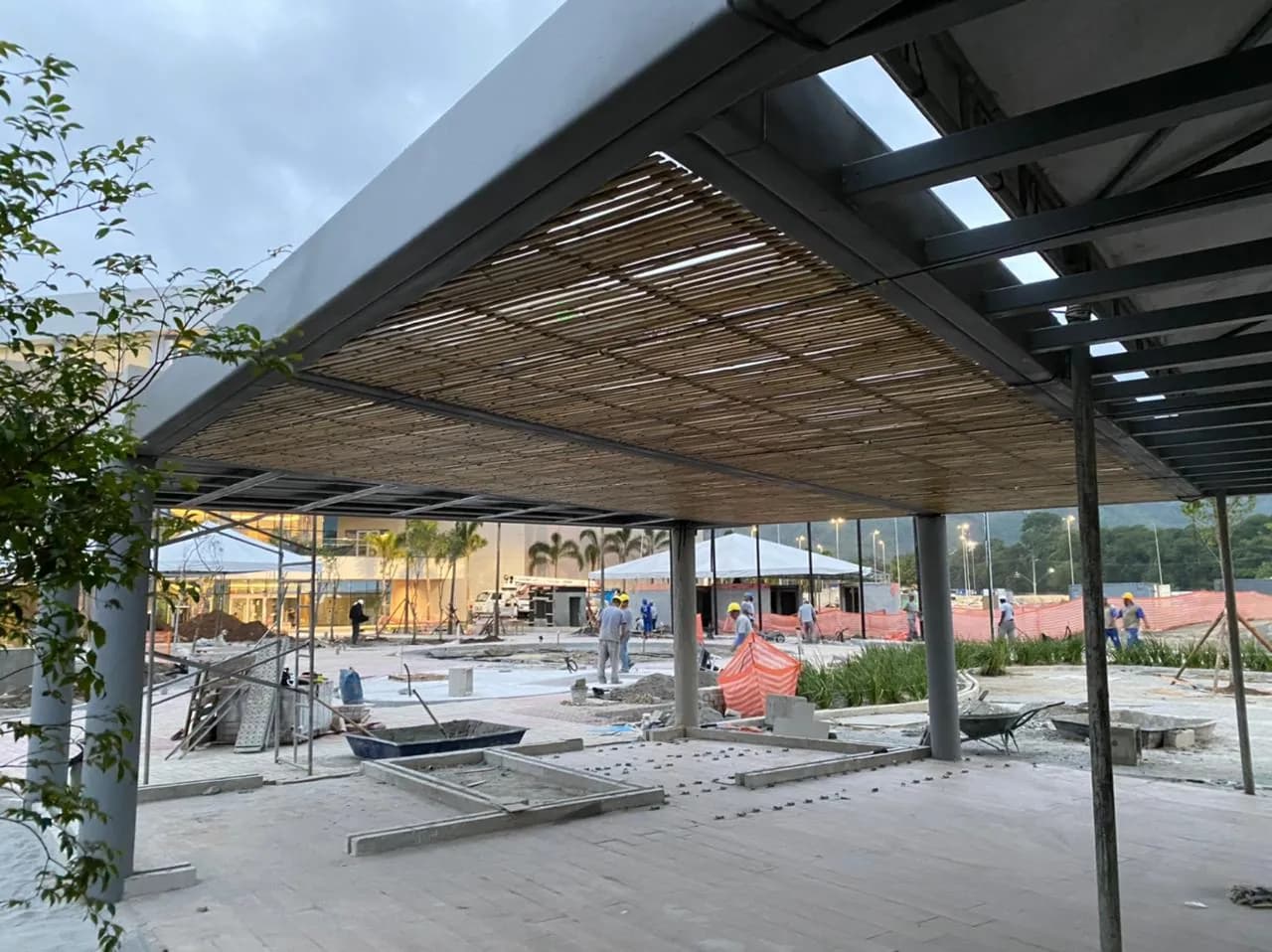 Forro de bambu do Parcão Multiplan — registro de obra.