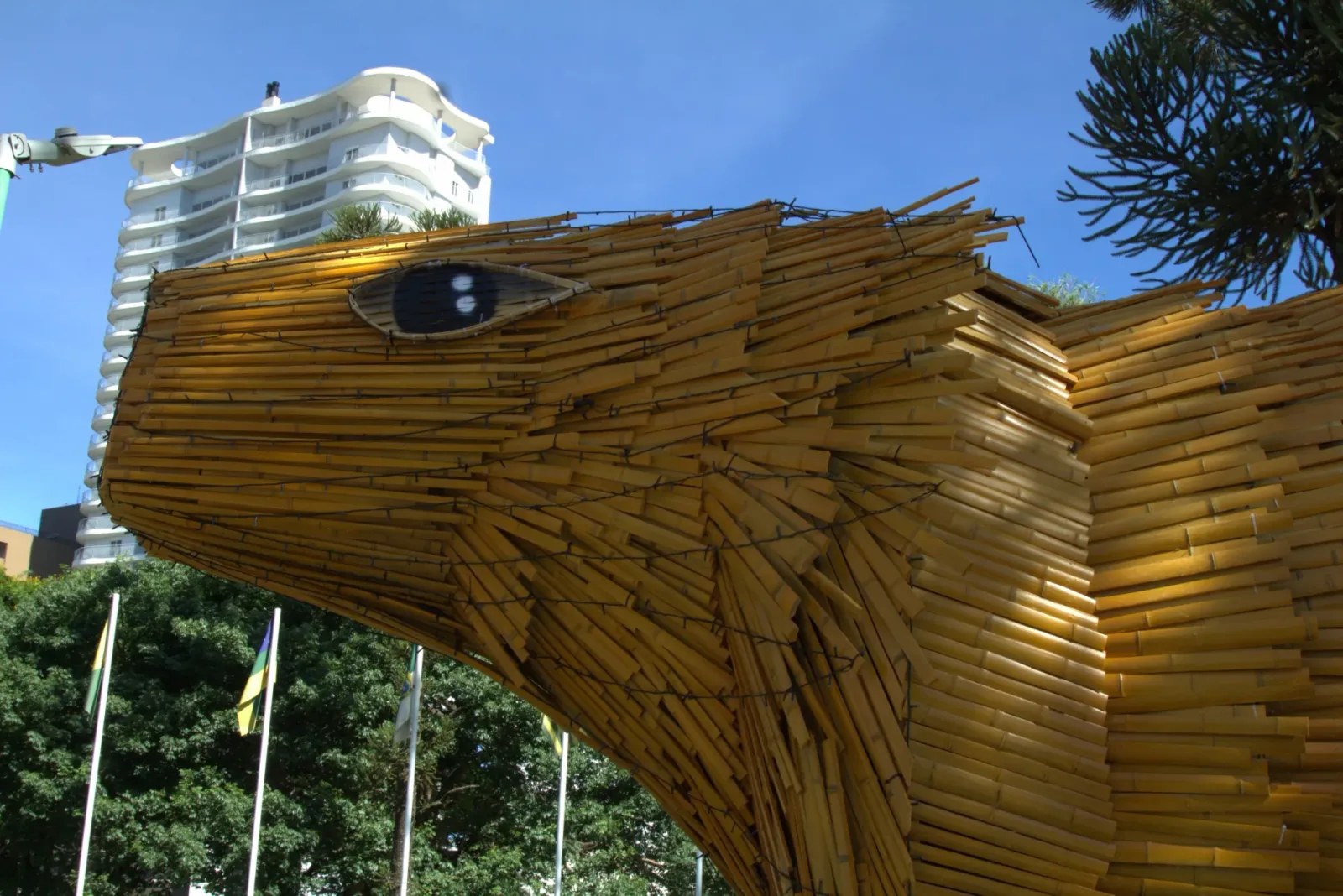 Cenografia em bambu — Natal dos Pioneiros — Cascavel 2024, Bambusa Atelier.