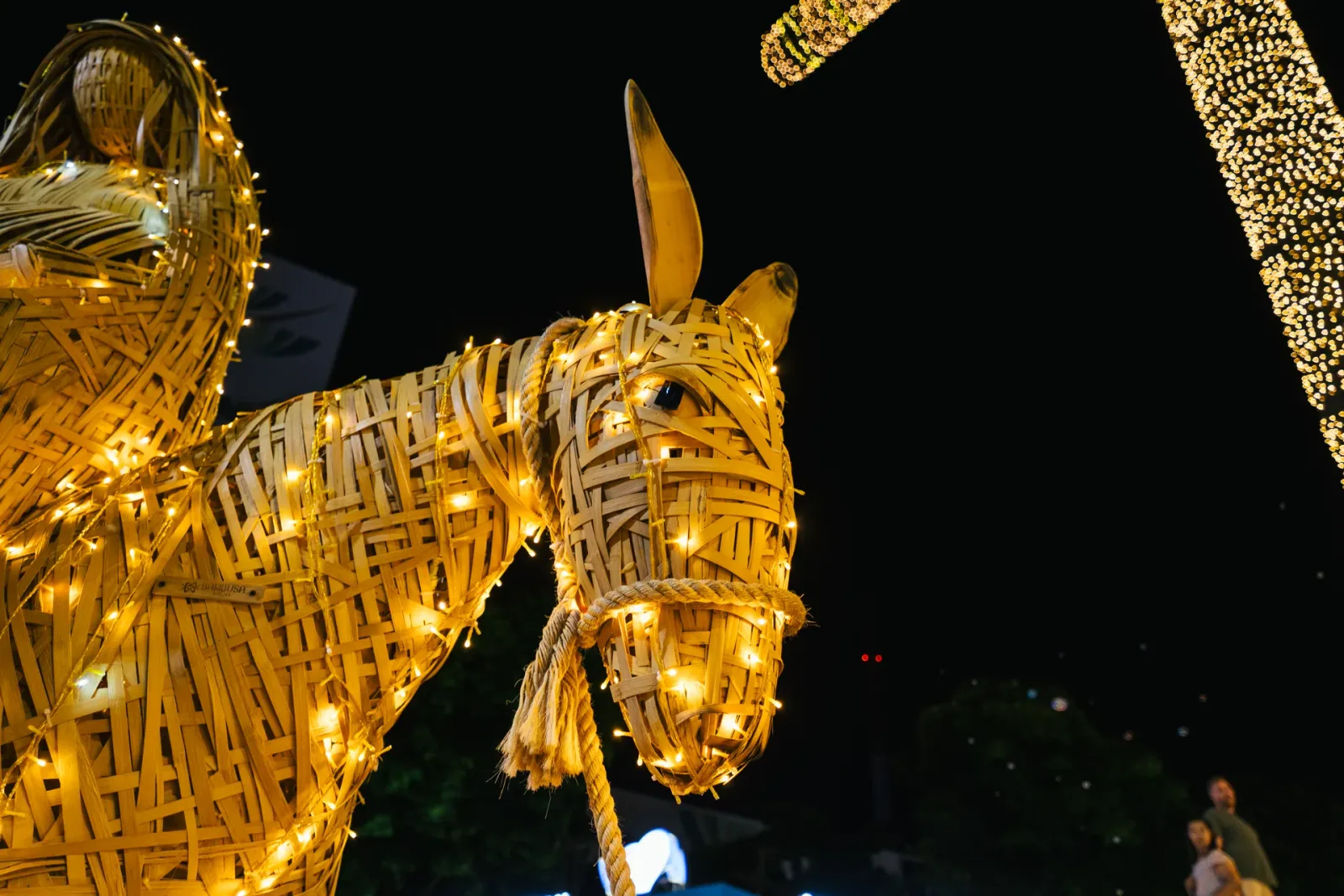 Cena de São José, Maria e o burrinho em bambu — Natal dos Pioneiros — Cascavel 2025.
