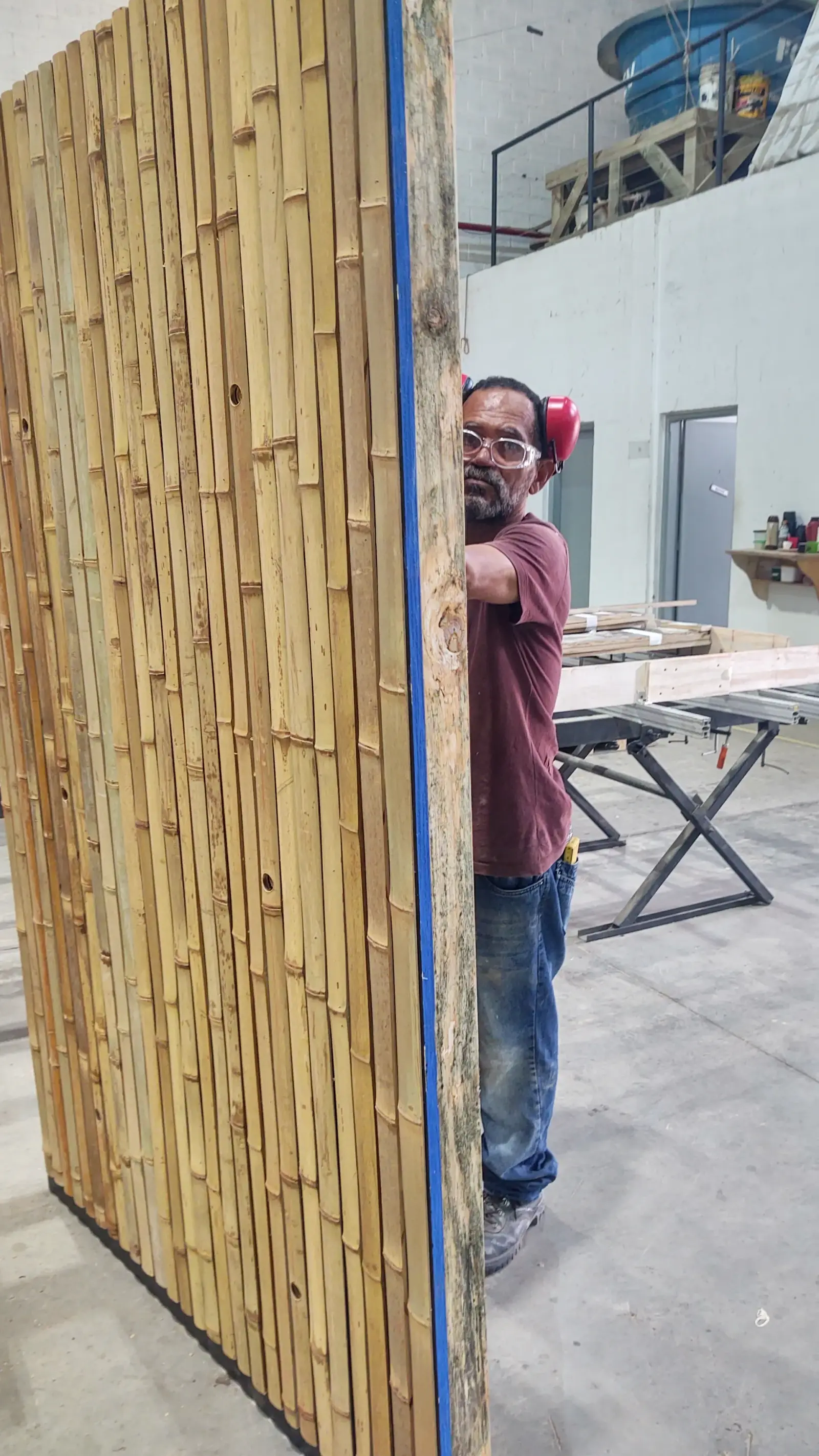 Estampa de bambu em concreto — registro de processo e obra.