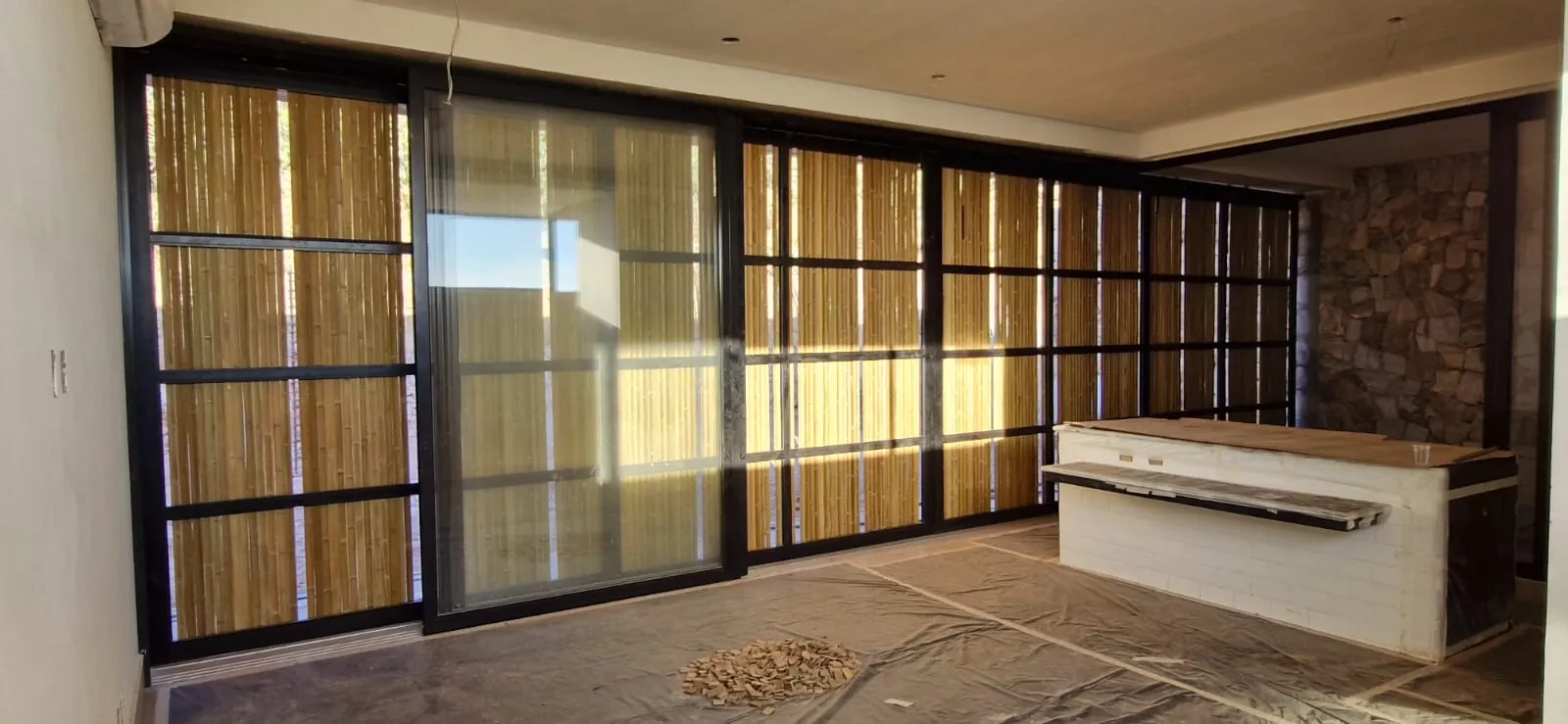 Revestimento/brise de bambu da InCasa Residence — registro de obra.