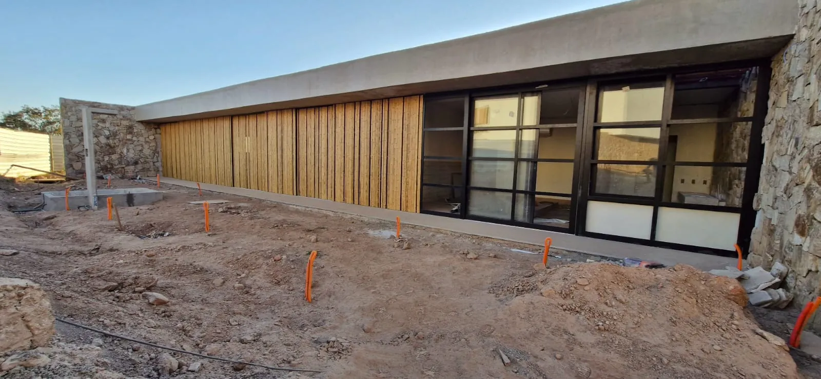 Revestimento/brise de bambu da InCasa Residence — registro de obra.