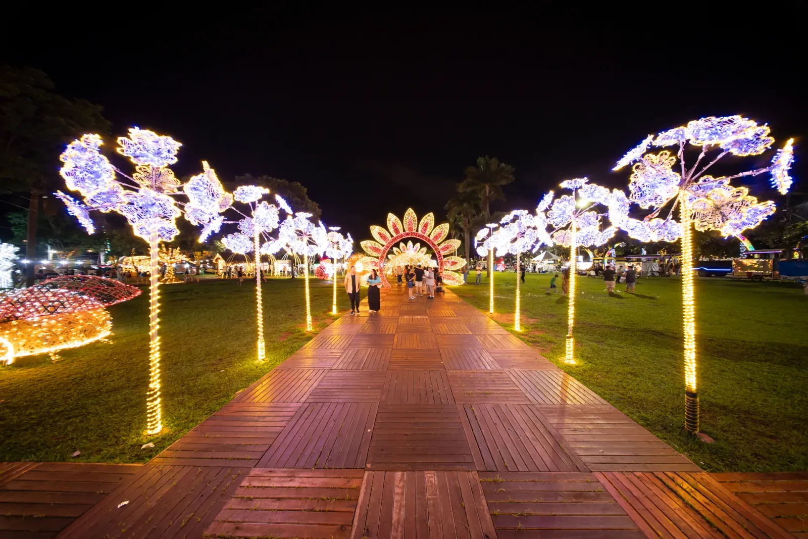 Maringá Encantada 2024 no Parque do Japão — foto 03.