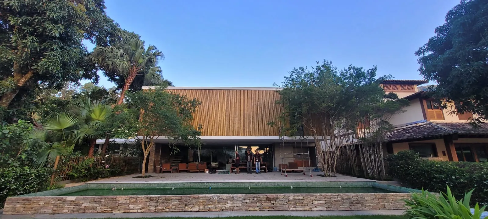 Revestimento de bambu da Casa da Praia da Feiticeira (MK27) — registro de obra.
