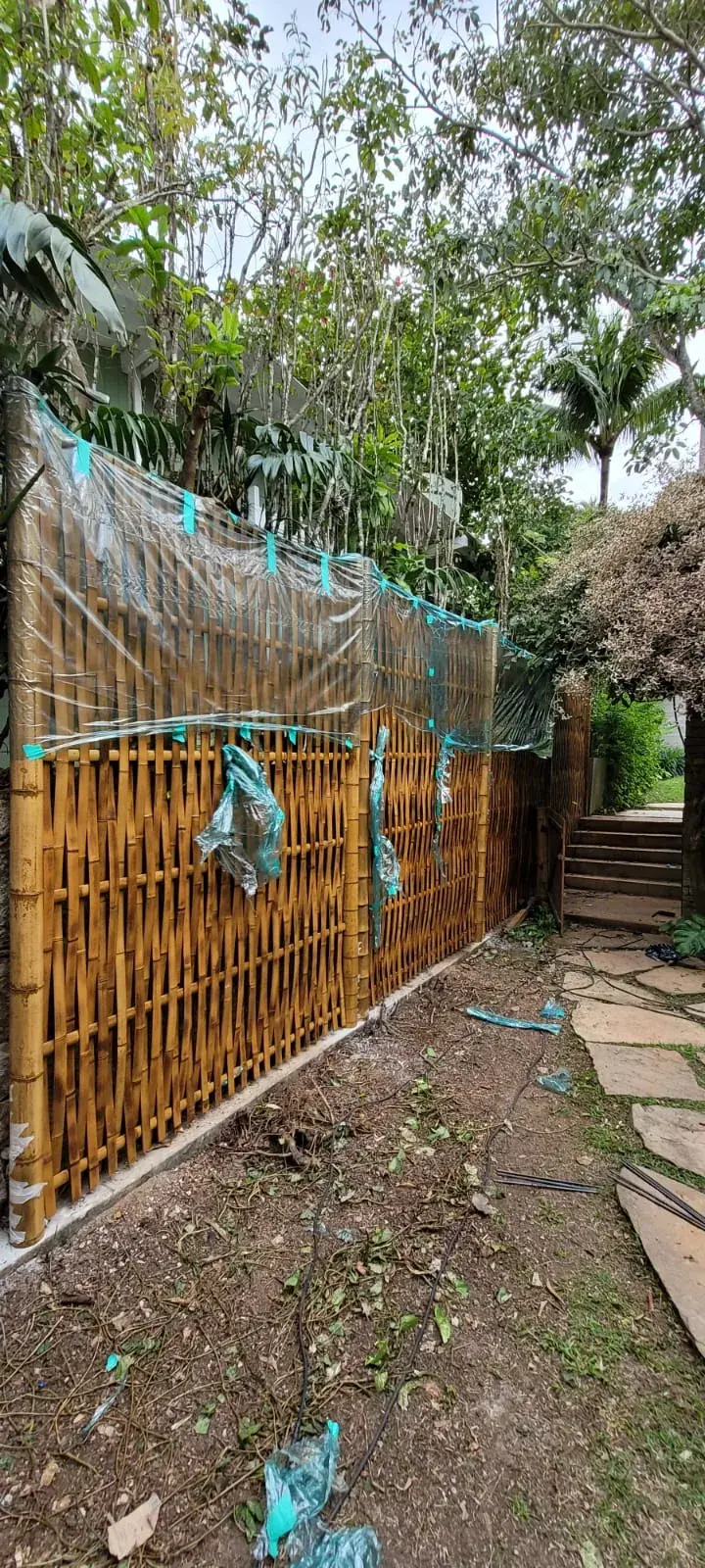 Revestimento de bambu da Casa da Praia da Feiticeira (MK27) — registro de obra.