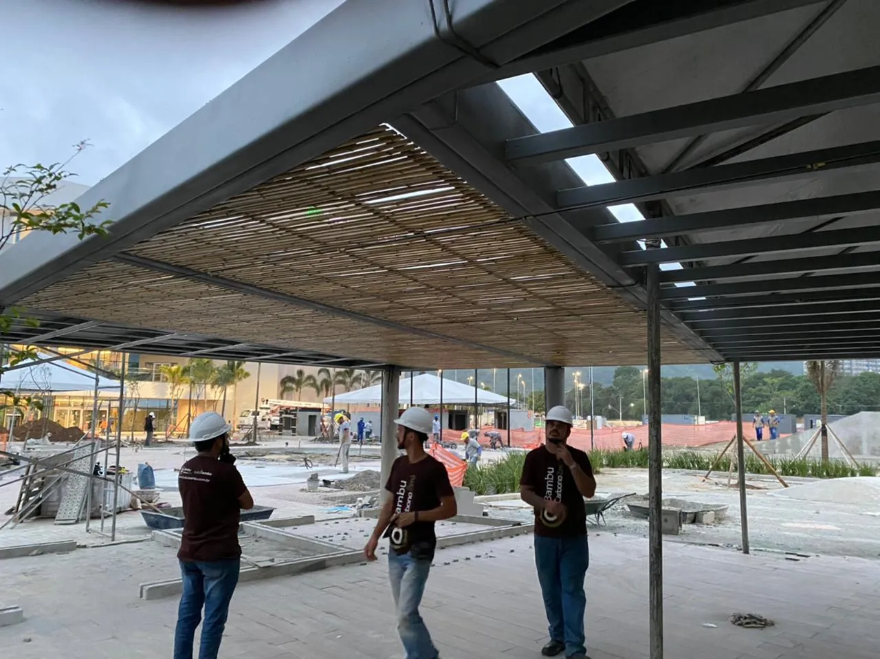 Forro de bambu do Parcão Multiplan — registro de obra.
