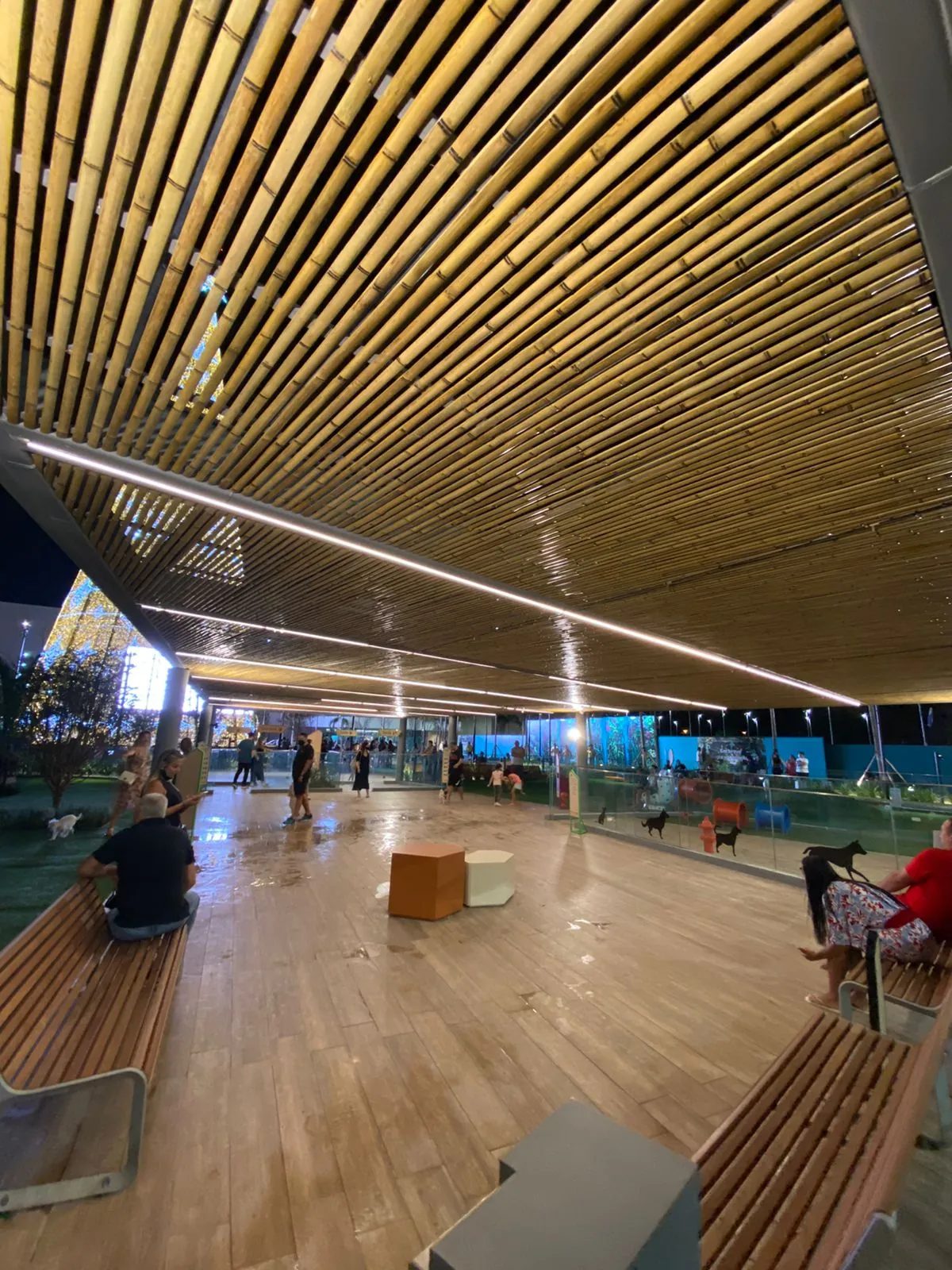 Forro de bambu do Parcão Multiplan — registro de obra.